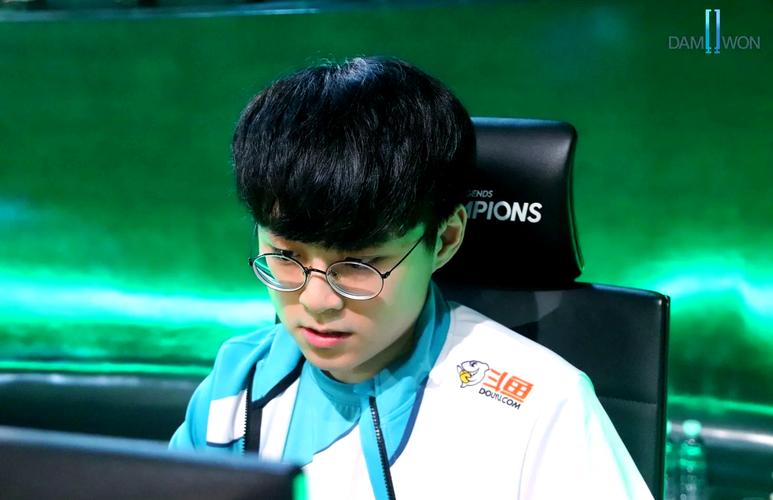 韩国lol免付费版
