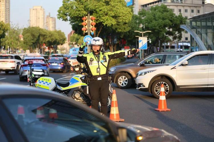 宁波交警