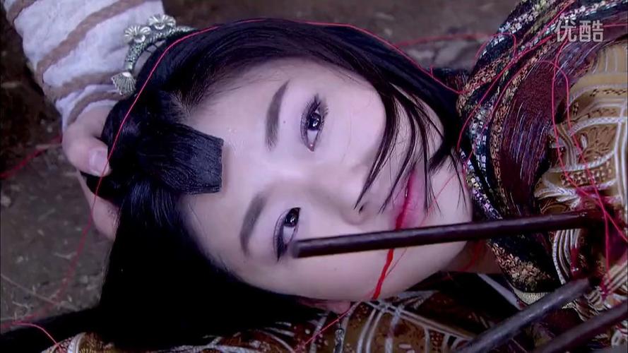美女cos中箭死亡